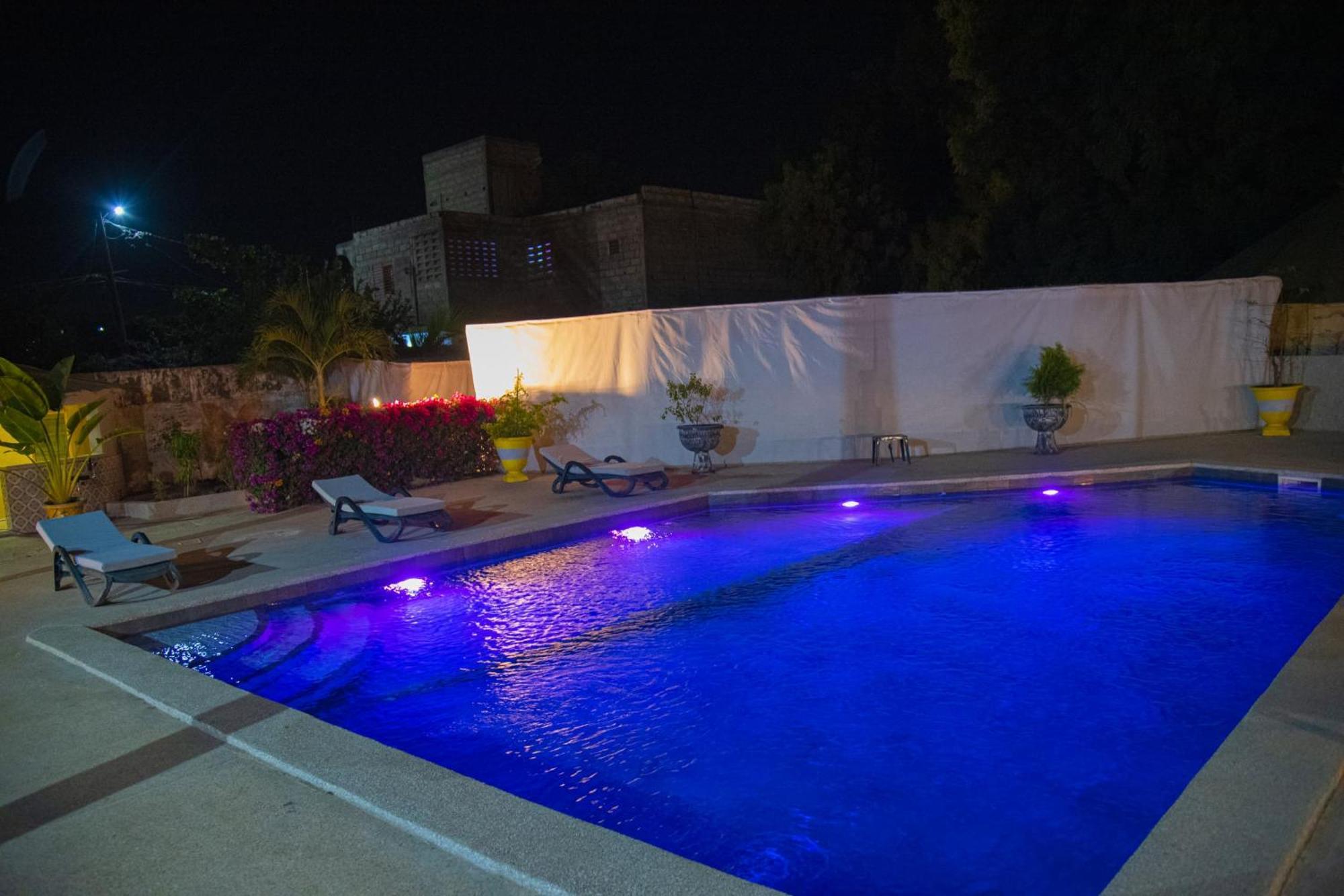 Chambres D'Hotes Villa Luciana Saly Екстер'єр фото