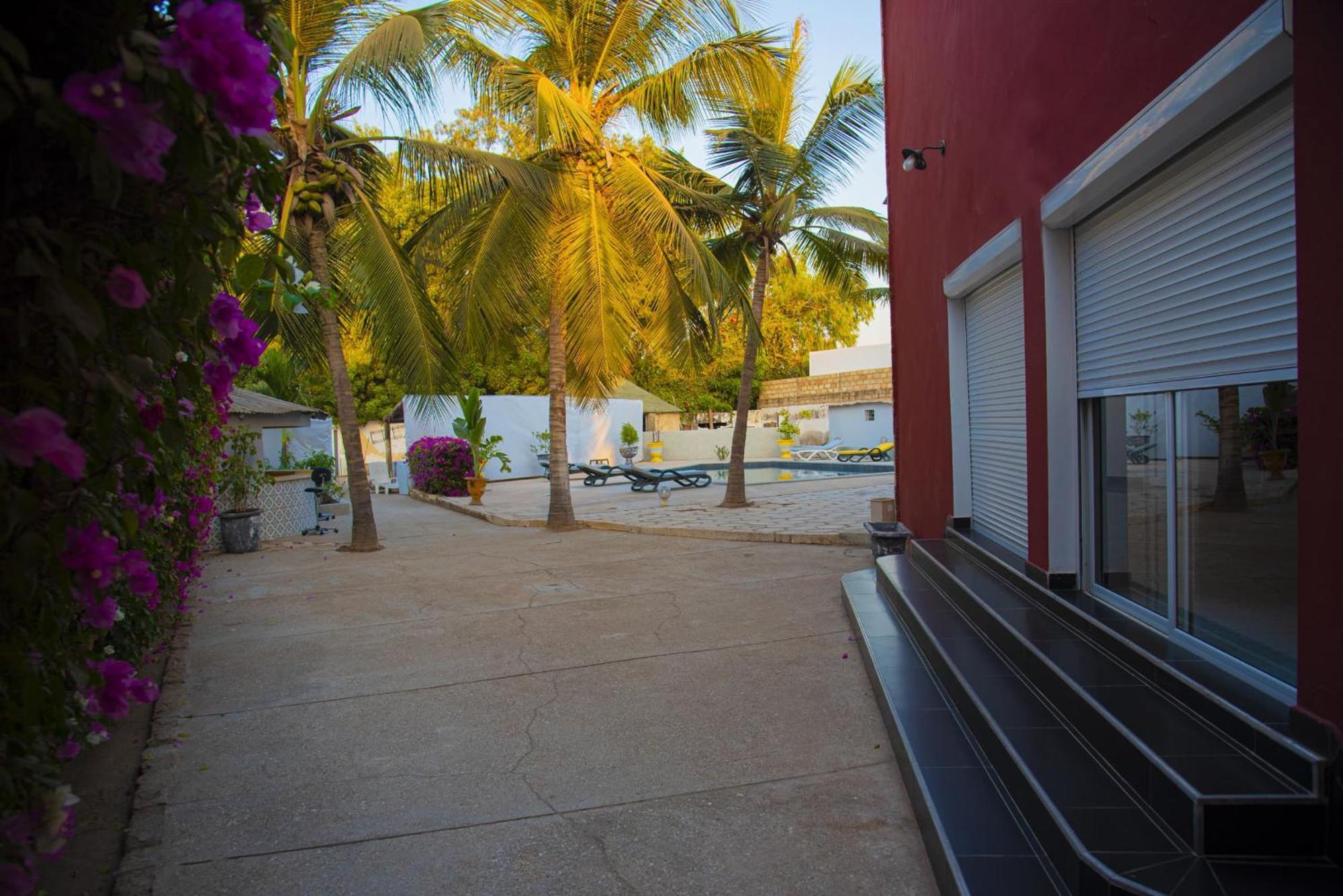 Chambres D'Hotes Villa Luciana Saly Номер фото